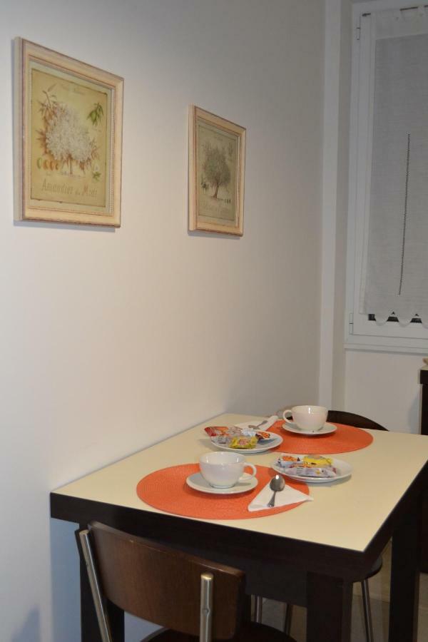 Mm House Apartment Tortona Mediolan Zewnętrze zdjęcie